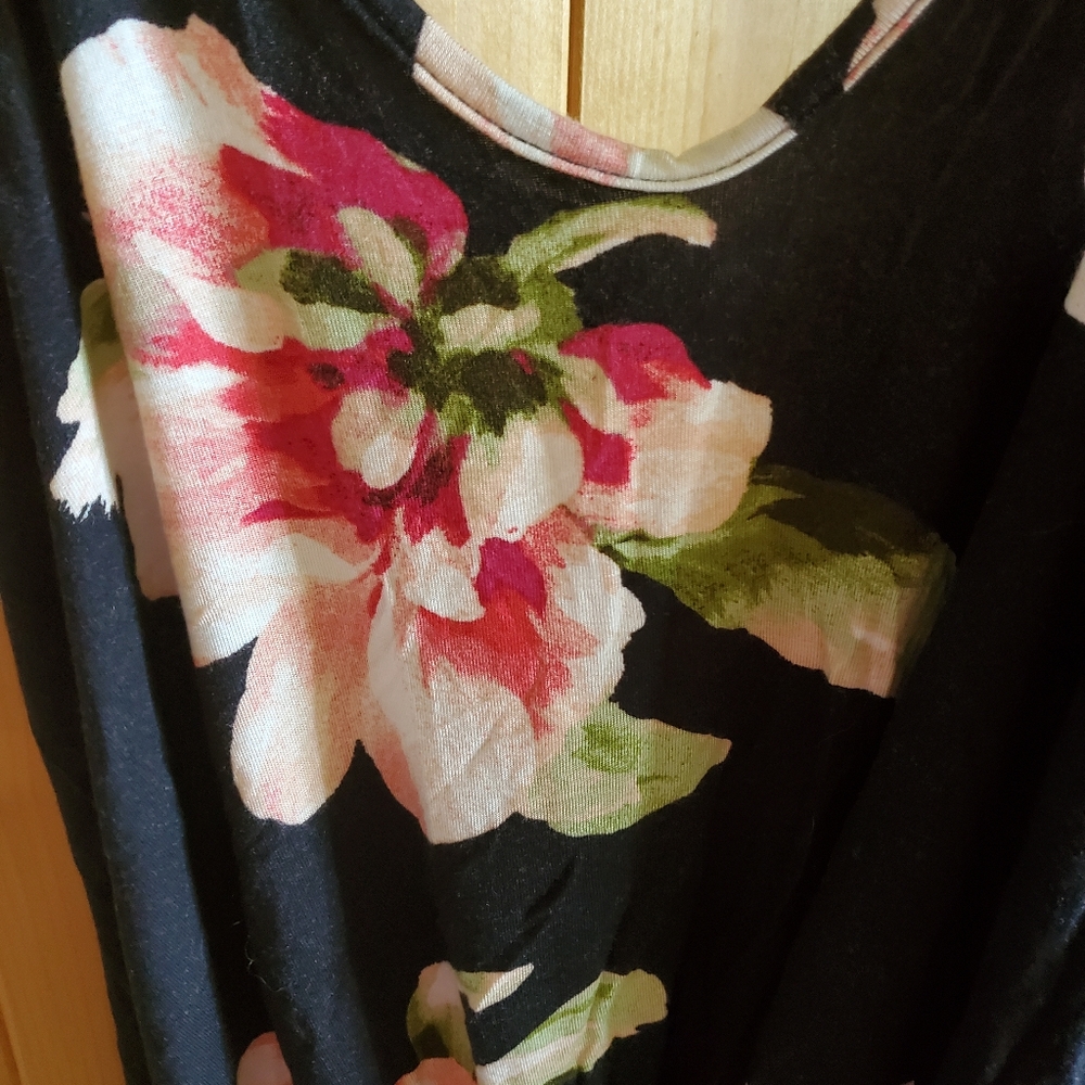 Floral Tank Top - Picture 2 of 3